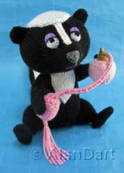 Alan Dart Scented Skunk Scented Skunk knitted toys
