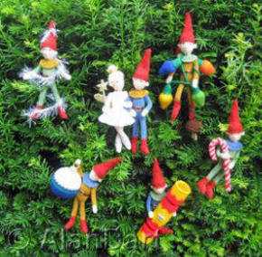 Alan Dart Tree Trimmers Tree Trimmers knitted toys