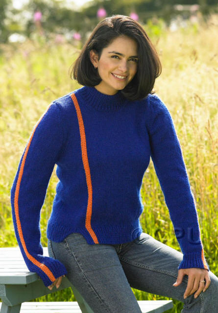 Ladies Sweater in shades AL23 (Blue Velvet) and AL24 (Pumpkin)